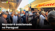 Neymar é recepcionado com festa em chegada ao Paraguai