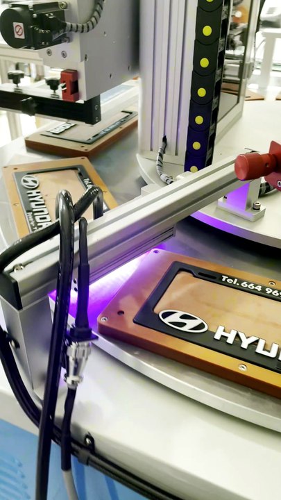 Fully automatic license plate screen printing machine