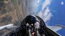 La Princesa Leonor vuela en un avión reactor F-5
