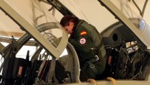Seguimos a la princesa Leonor mientras pilota su propia aeronave