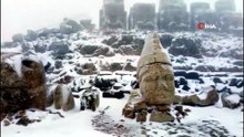 Dev heykeller karlar altında! Nemrut Dağı'na mayıs ayında beyaz sürpriz