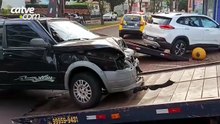 Motorista e criança ficam feridos após batida entre dois carros em Toledo