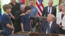 Trump Stood Quietly and Let Gary Player Deliver the Most Powerful Endorsement of His Presidency