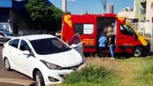 Acidente entre HB20S e HR-V deixa mulher ferida no Centro de Cascavel