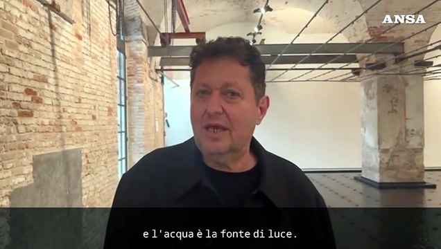 Biennale Venezia, l'artista del padiglione israeliano presenta Rose of Nothingness