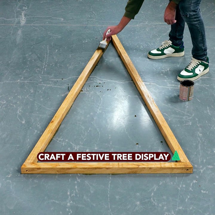 Light up your wooden tree design 🎄