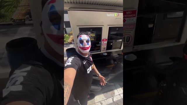 Torcedor do Corinthians que jogou cabeça de porco contra o Palmeiras é preso por estupro em SP