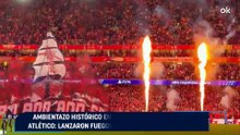 Ambientazo histórico en el Emirates para el Arsenal - Atlético: lanzaron fuegos artificiales antes del partido