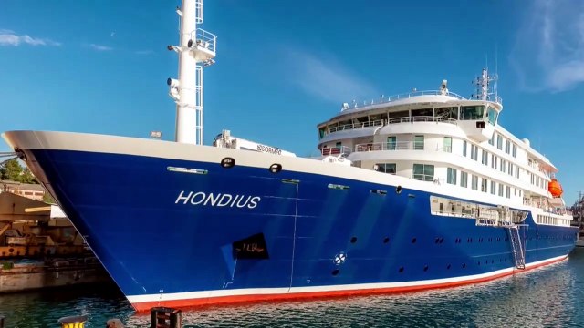 <p>España acogerá en Canarias al crucero de lujo con un brote de hantavirus a petición de la Organización Mundial de la Salud (OMS) en cumplimiento del Derecho Internacional y el espíritu humanitario , según ha informado el Ministerio de Sanid