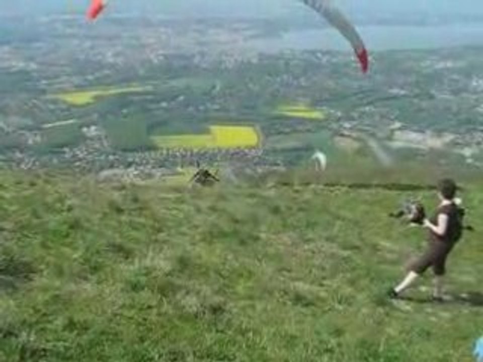 Parapente saleve 2008 petite chute sans gravité