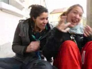 Aventuras sur les marches à délirer! 🚶‍♂️