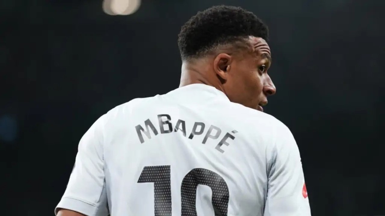 Mbappé se recupera en solitario a cuatro días del clásico