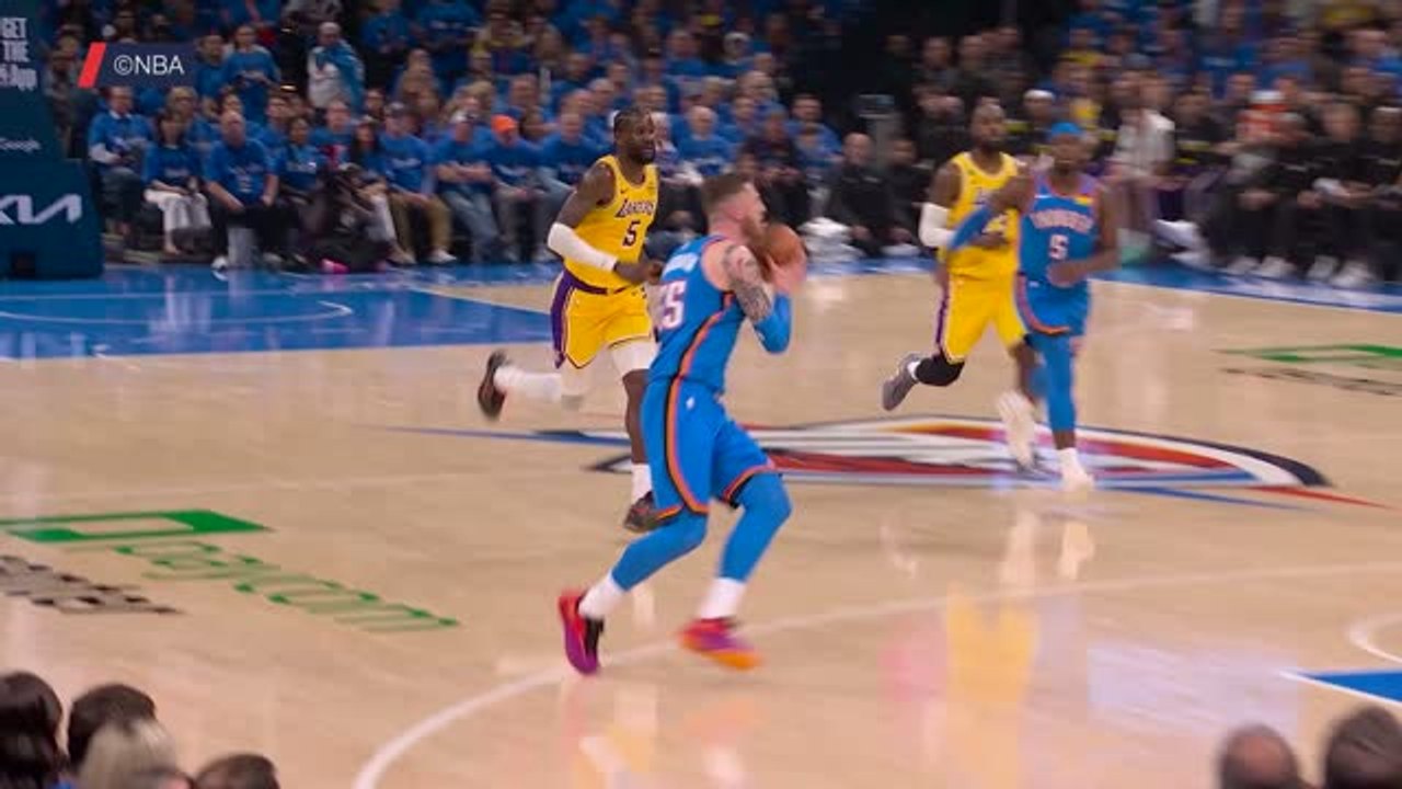 Thunder - Holmgren réussit un alley-oop face aux Lakers