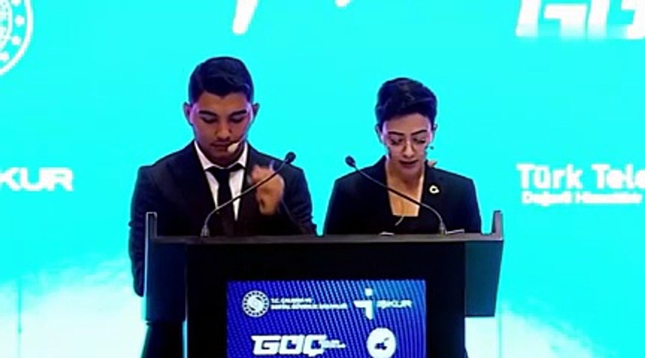 Açılış töreninde ''AK Parti yerine AKP'' krizi... Protokol bir anda buz kesti!