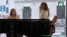 Fillas de Cassandra cantan una Canción para EL HuffPost