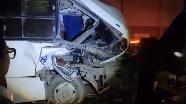 Choque de transporte de personal en Apodaca deja 18 lesionados