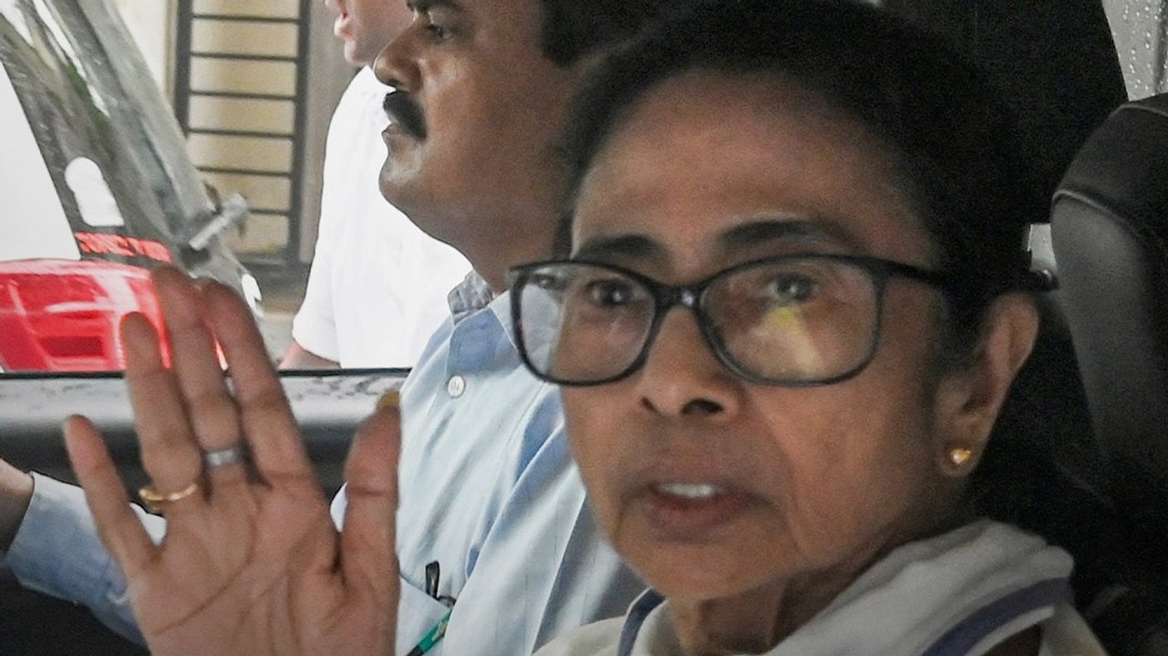 Mamata Banerjee Resignation: ममता बनर्जी के इस्...