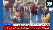حب۔صوبہ بھر کی طرح مدارس سیل کرنے اور شیخ الحدیث حضرت مولانا محمد ادریس کی شہادت کے خلاف ریلی، احتجاجی مظاہرہ اور شٹر ڈاؤن ہڑتال کی گئی۔*  *مزید دیکھے 88 نیوز کے اس رپورٹ میں
