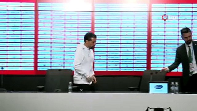 İlhan Palut-'Kupa için her şeyi zorlayacağımızı düşünüp güzel hayaller kuruyoruz'