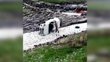 Ardahan’da askeri araç devrildi: 2 astsubay yaralandı