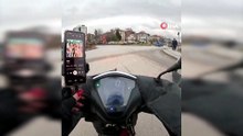 Trafikte karşılaştığı kadın kuryede sanki kaybettiği kızını gördü