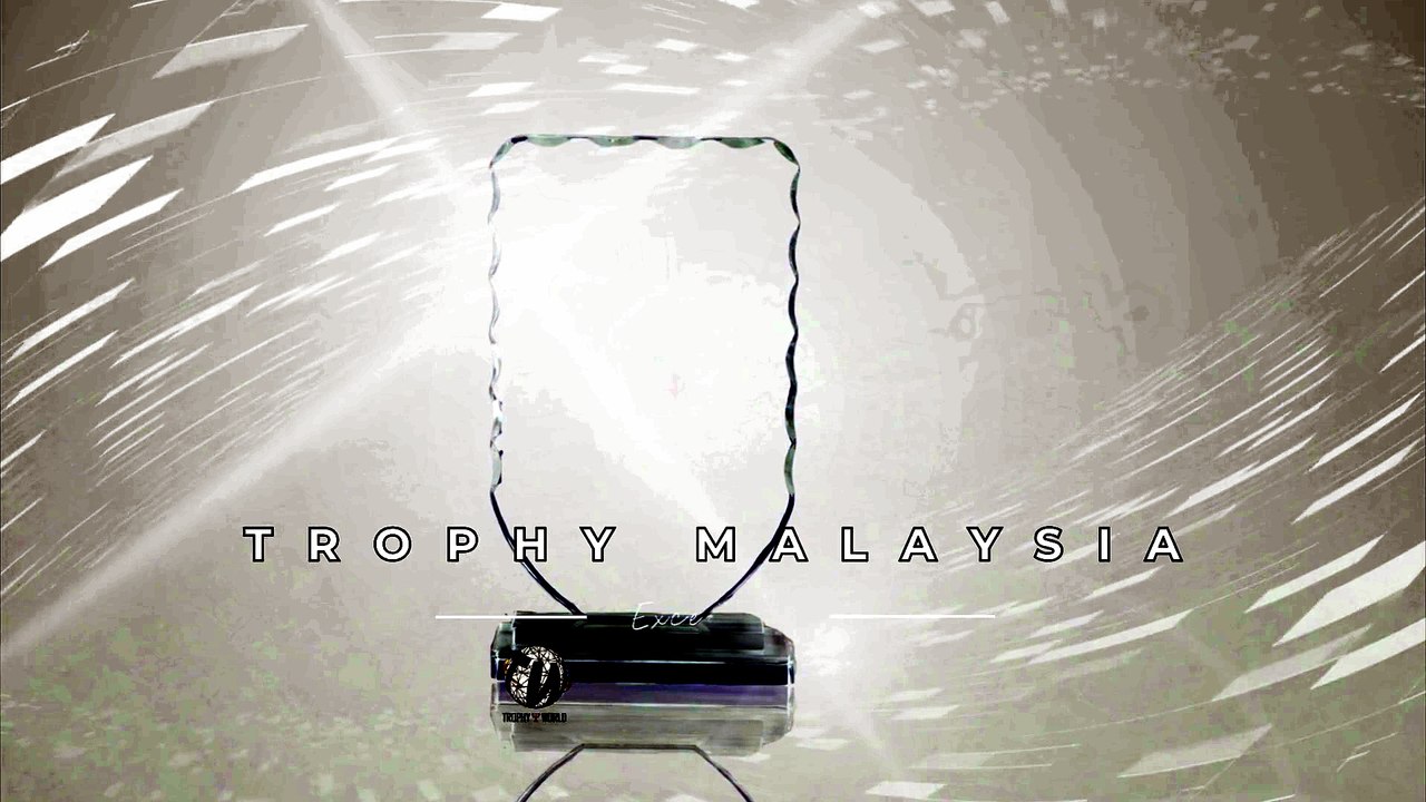 Crystal Plaques at Trophy-World Malaysia | Custom Trophies & Plaques Supplier