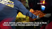 16 Jenazah Korban Laka Maut Bus ALS Tiba di RS Bhayangkara Palembang untuk Diidentifikasi