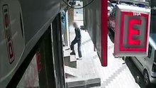 İstanbul'un suç makinesi hırsızları önce kameraya sonra polise yakalandı!