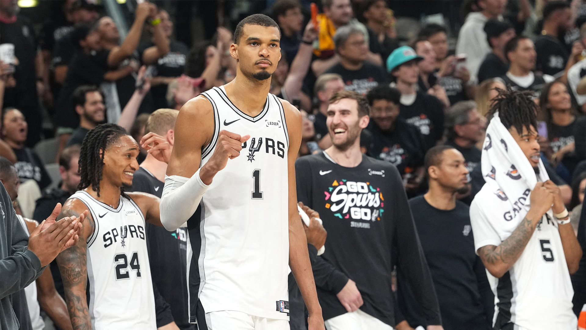 NBA : San Antonio déroule contre Minnesota et revient à 1-1