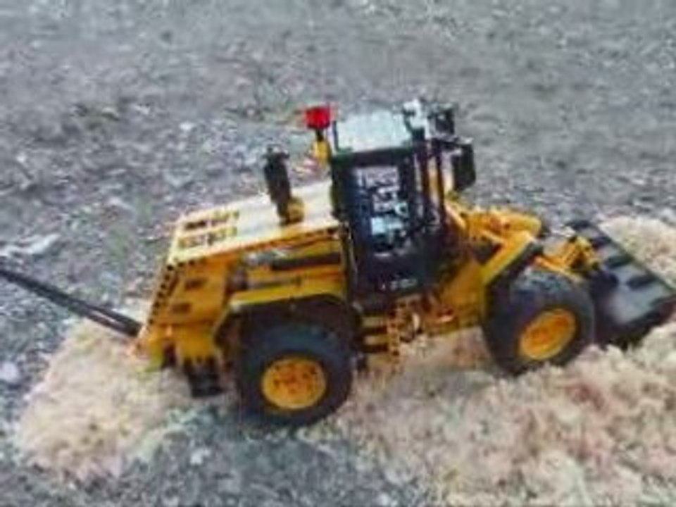 Vidéo chargeuse sur pneux 1