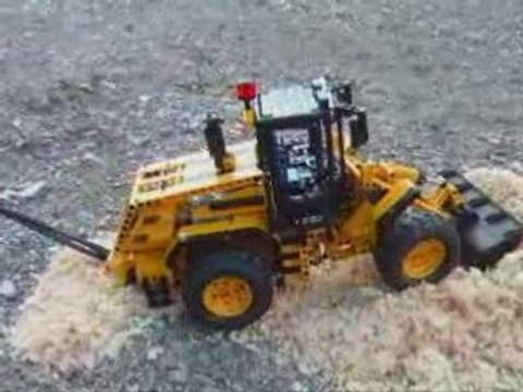 Vidéo chargeuse sur pneux 1