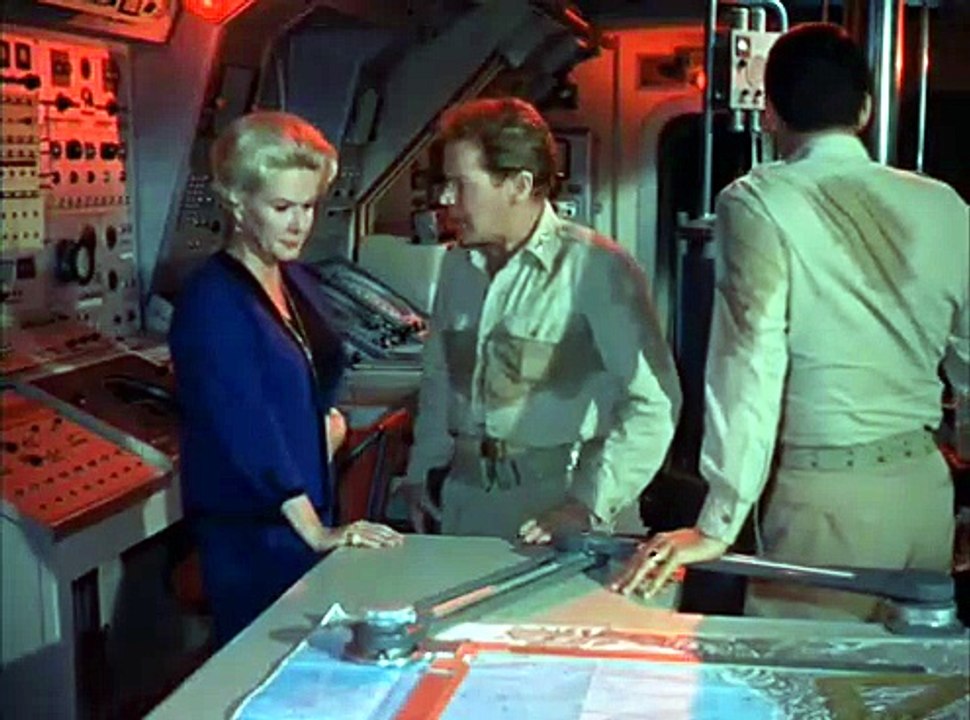Voyage To The Bottom Of The Sea - 2x22 - The Death Ship