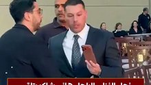 نجل الفنان الراحل هاني شاكر يتلقى عزاء والده في مسجد أبو شقة