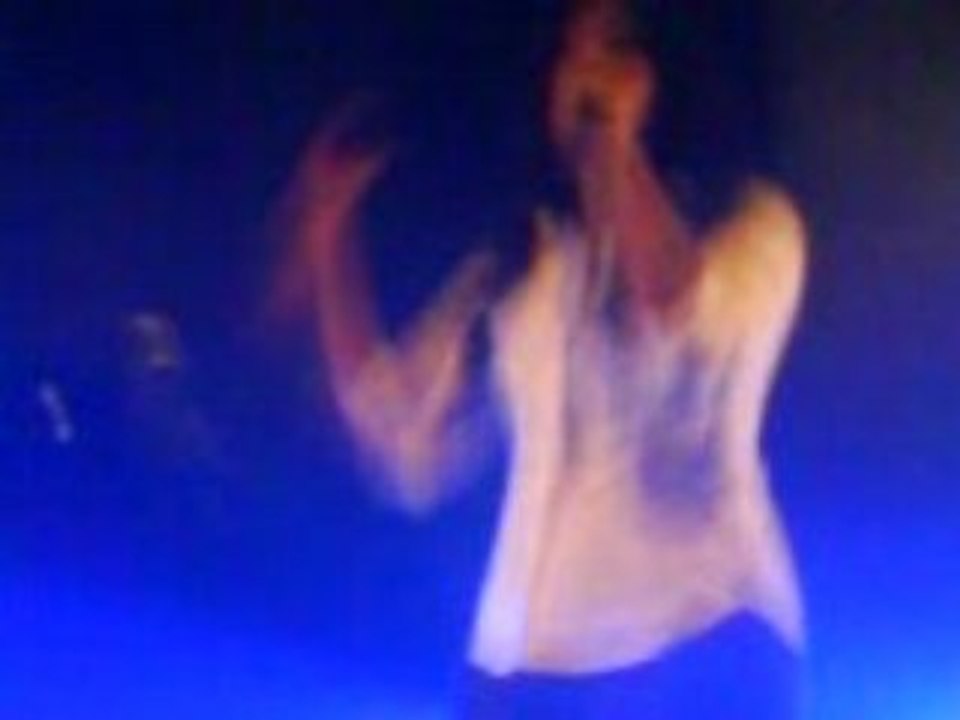 Amel Bent Pardonnez-moi (Caen Cargo 26 Avril 2008)