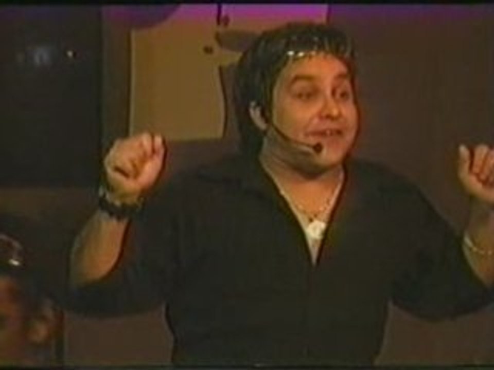 Robertico_1_to_AVI_clip13