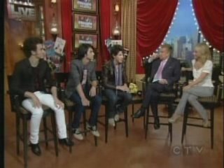 Regis & Kelly Show : The Jonas Brothers [Partie 1]