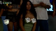 Chica de 'Don Fematt' enseña de más