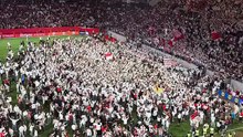 Il Friburgo rimonta e vola in finale di Europa League: invasione di campo e festa all'Europa Park