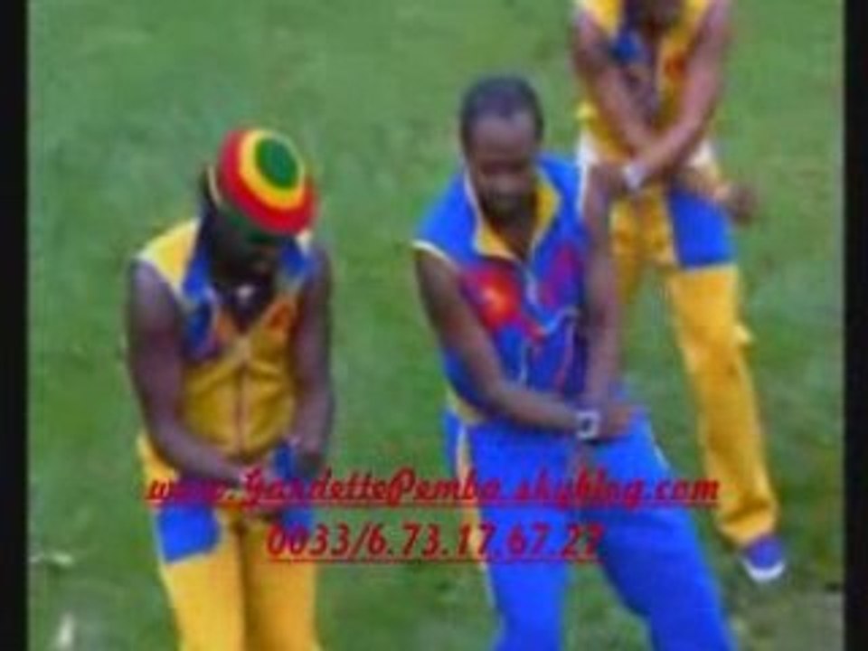 Temps Présent by Gardette Pemba