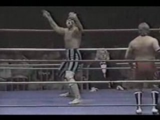 Eddie Gilbert vs Jimmy Valiant Pt 1