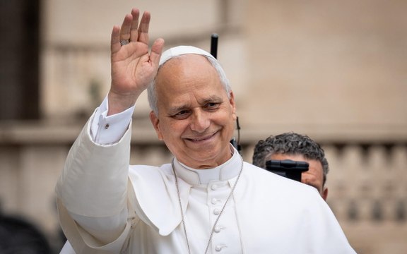 Papa Leone XIV celebra a Pompei un anno di pontificato: ecco perché