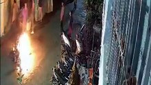 Absolute chaos on Ujjain streets as attackers torch car in broad daylight
