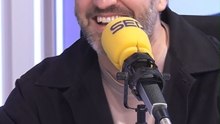El "pasillo de Malú" desata las risas de Aimar Bretos y Carolina Iglesias