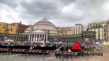 Papa: Leone XIV a Napoli, in centinaia in attesa al Duomo