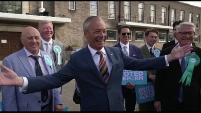 Regno Unito, il voto locale punisce Starmer e premia Farage
