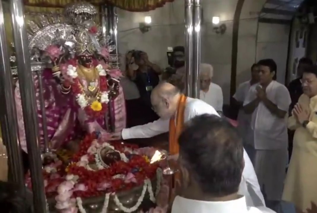 Kolkata: Amit Shah Seeks Blessings at Dakshineswar Kali Temple