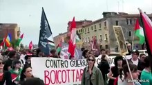 A Venezia la protesta contro la presenza di Israele alla Biennale