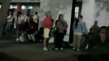 📌👨‍👩‍👧 Con el objetivo de brindar mayor comodidad y seguridad, la Sala de Armas fue habilitada como zona para que los papás puedan esperar a sus hijos durante el concierto de #BTS 💜🎶.