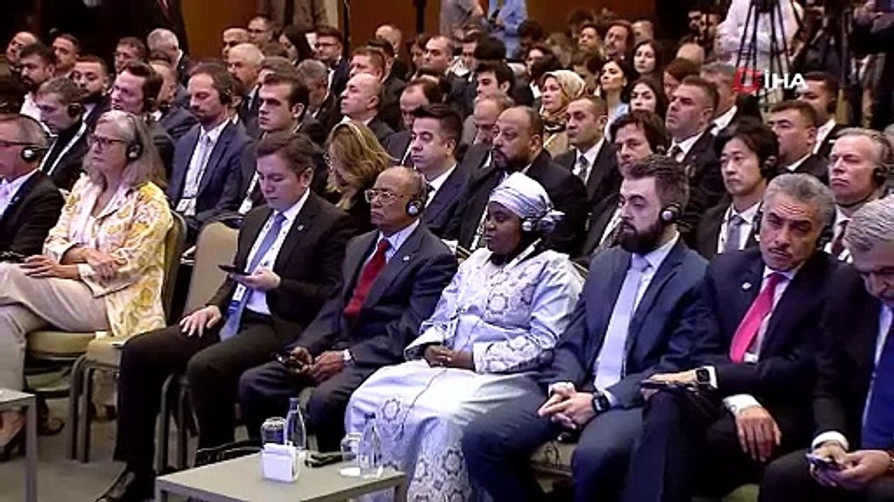 Üretim hızımızı saatte 23, günde 550 konuta ulaştırdık