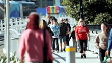Queensland parliamentary committee recommends watering down speed limits for e-bikes, e-scooters